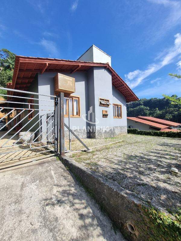 Casa de 4 quartos, 219m² no bairro São Pedro, em Brusque | Eu Corretor