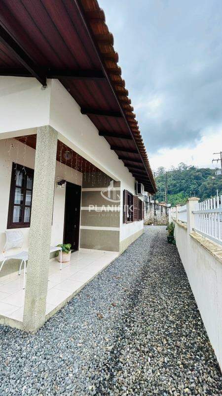Casa de 3 quartos, 128m² no bairro POMERANIA, em Guabiruba | Eu Corretor