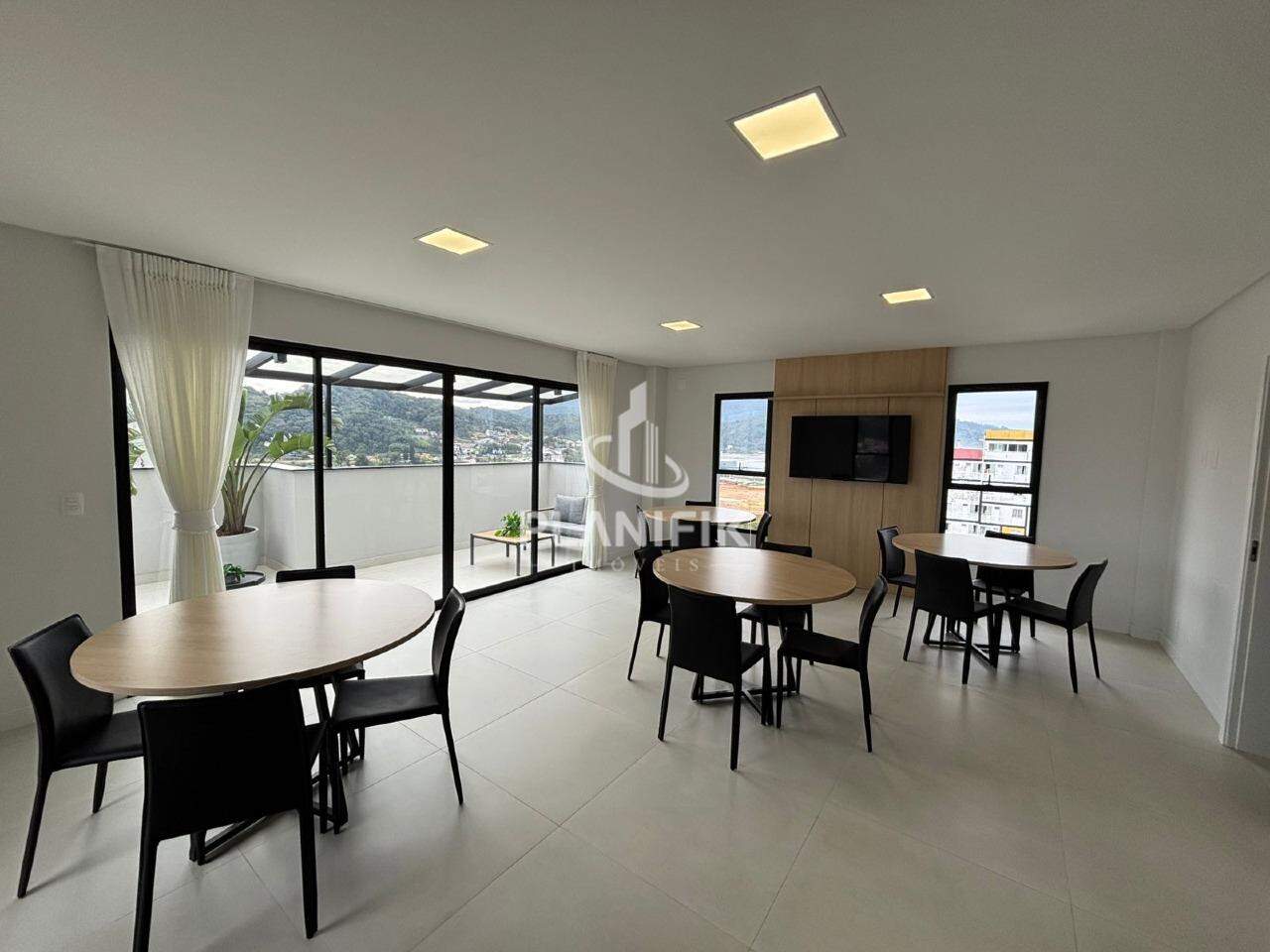 Apartamento de 2 quartos, 115m² no bairro Santa Terezinha, em Brusque | Eu Corretor