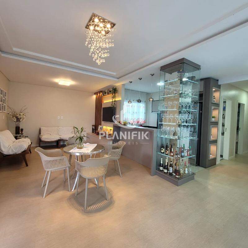 Casa de 4 quartos, 288m² no bairro Limoeiro, em Brusque | Eu Corretor