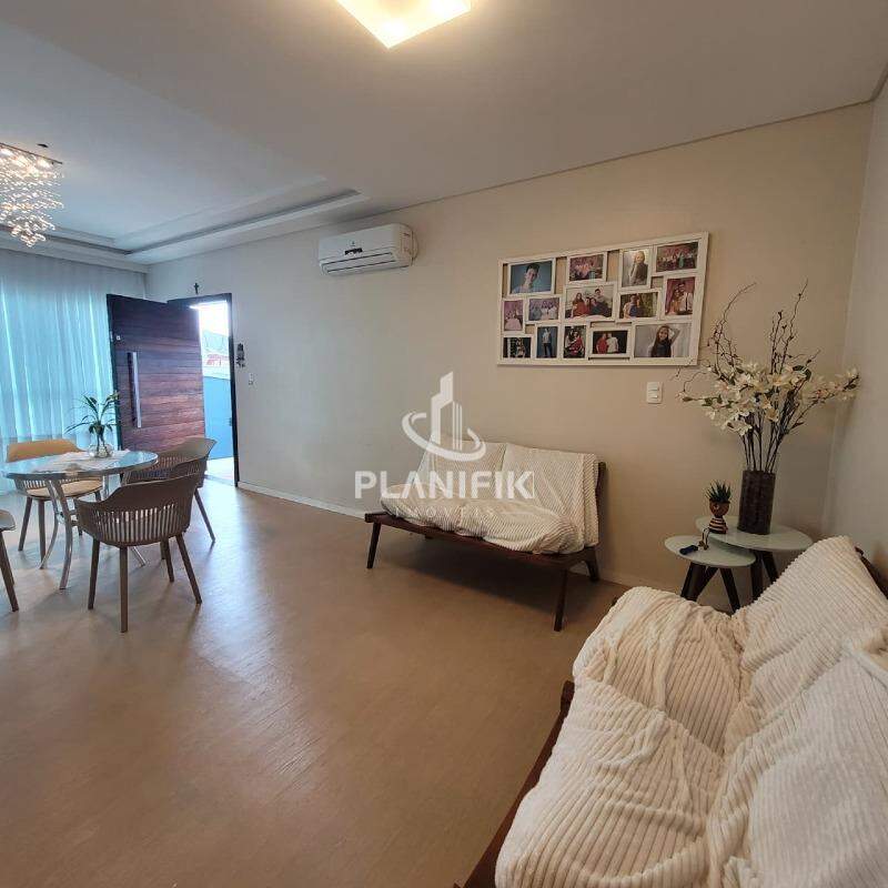 Casa de 4 quartos, 288m² no bairro Limoeiro, em Brusque | Eu Corretor