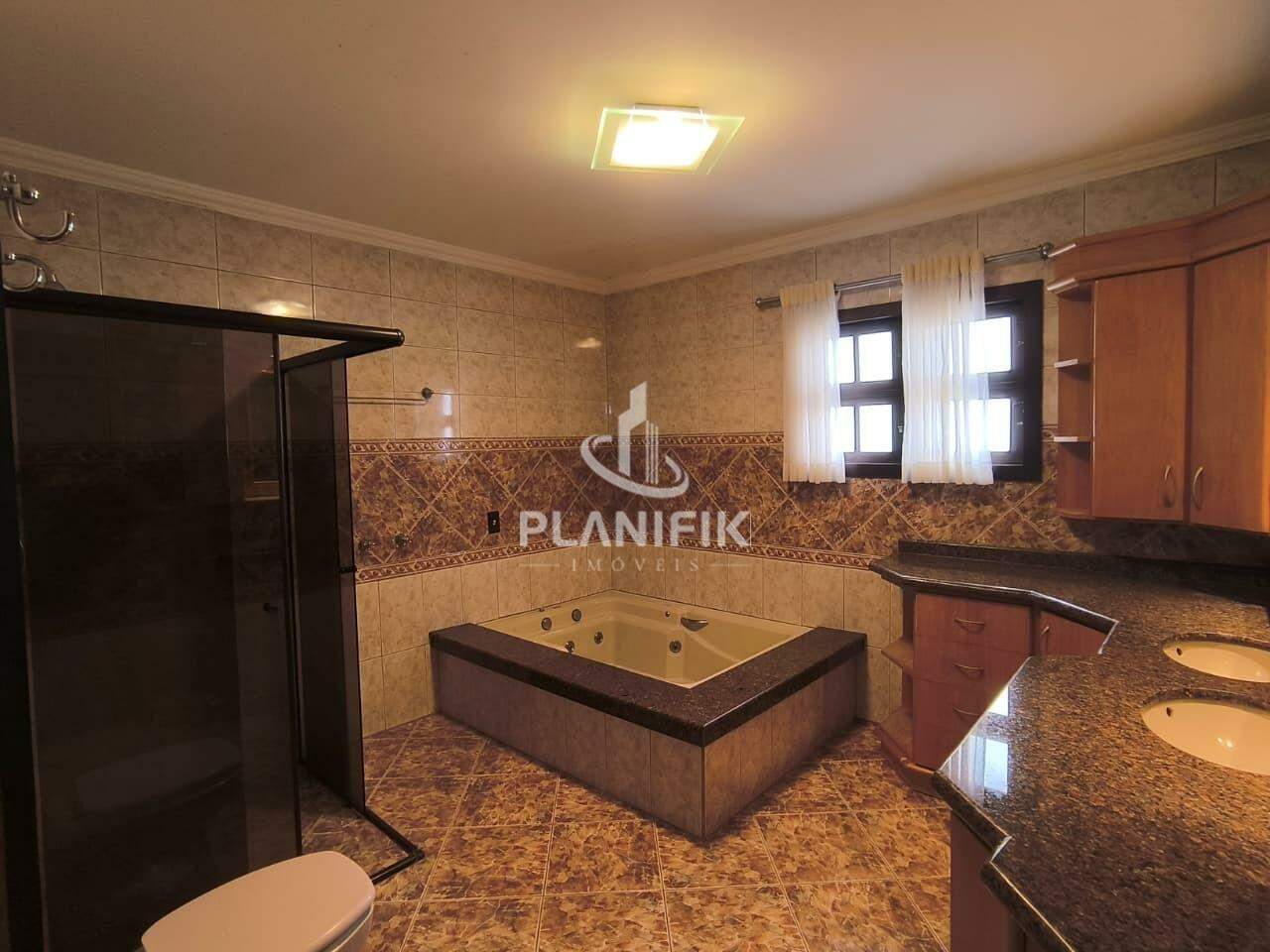 Casa de 4 quartos, 360m² no bairro Jardim Maluche, em Brusque | Eu Corretor