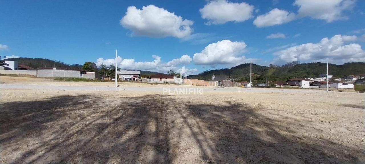 Lote/Terreno de 303m² no bairro Lageado Baixo, em Guabiruba | Eu Corretor