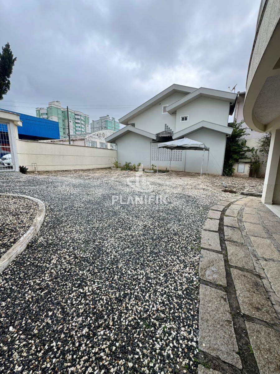 Casa de 6 quartos, 310m² no bairro São Luiz, em Brusque | Eu Corretor