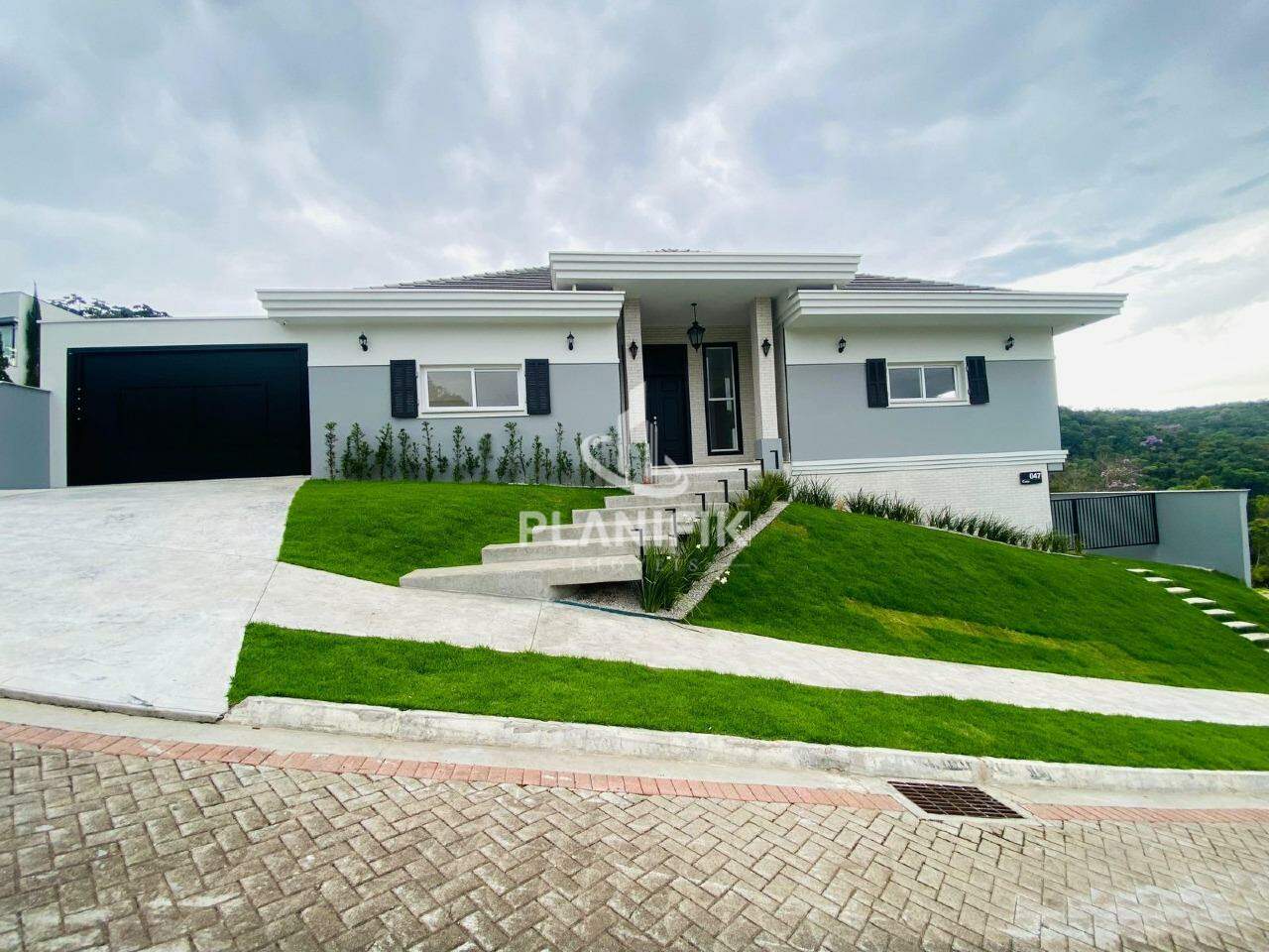 Casa de 4 quartos, 441m² no bairro Imigrantes, em Guabiruba | Eu Corretor