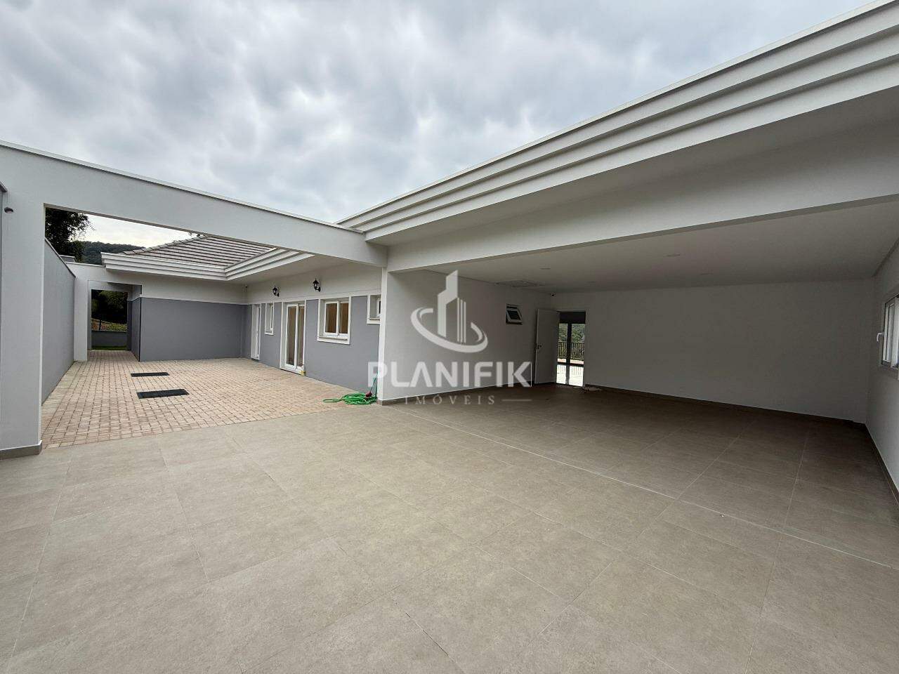 Casa de 4 quartos, 441m² no bairro Imigrantes, em Guabiruba | Eu Corretor