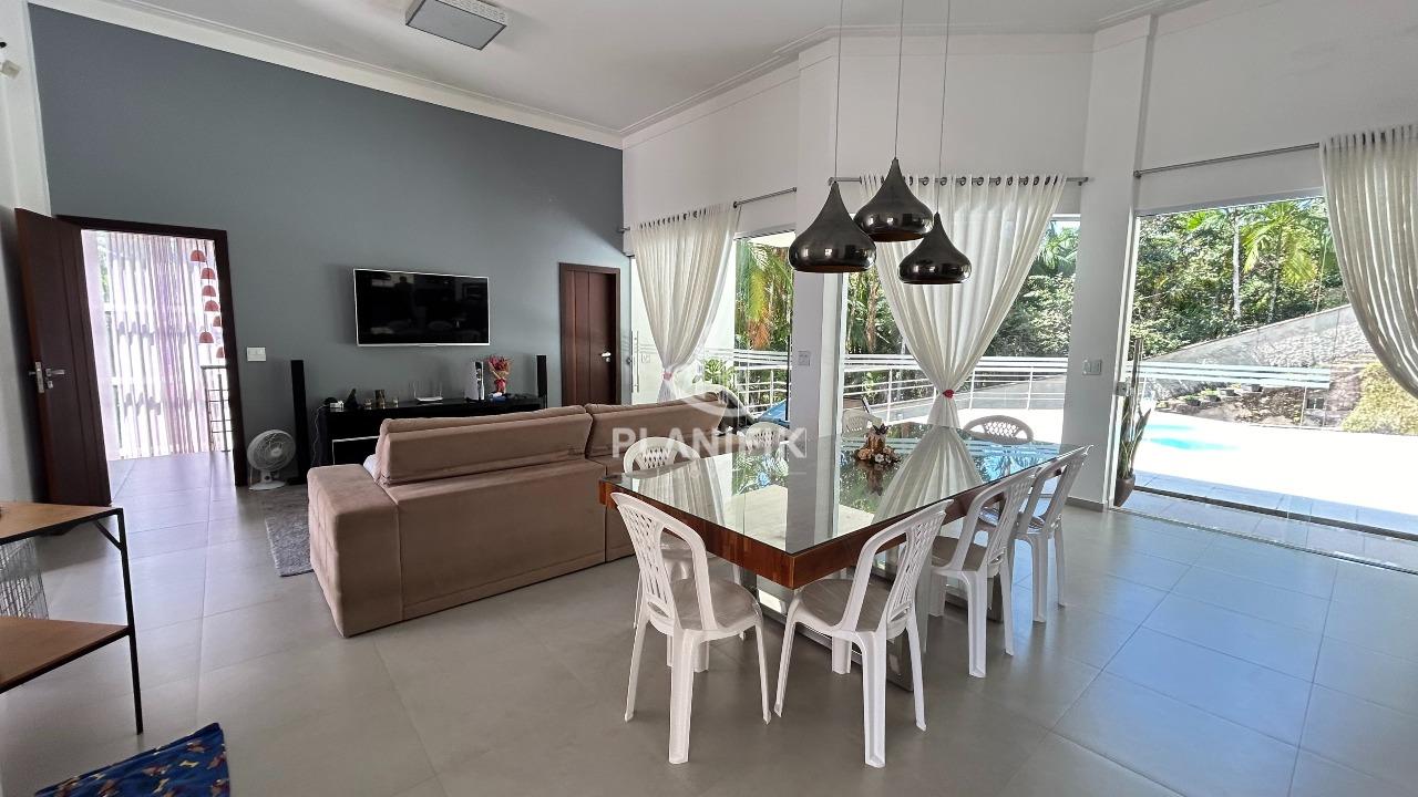 Casa de 3 quartos, 250m² no bairro São Pedro, em Guabiruba | Eu Corretor