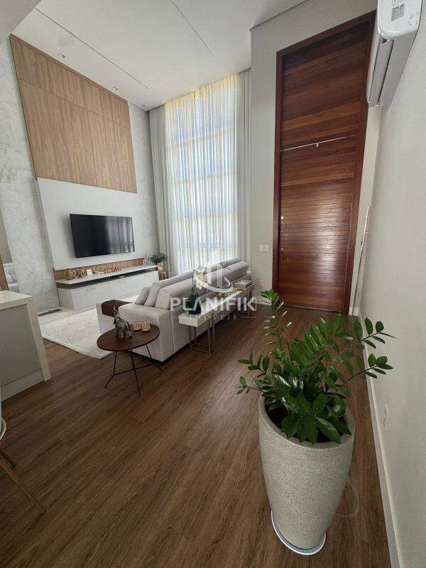 Casa de 3 quartos, 240m² no bairro Guabiruba Sul, em Guabiruba | Eu Corretor