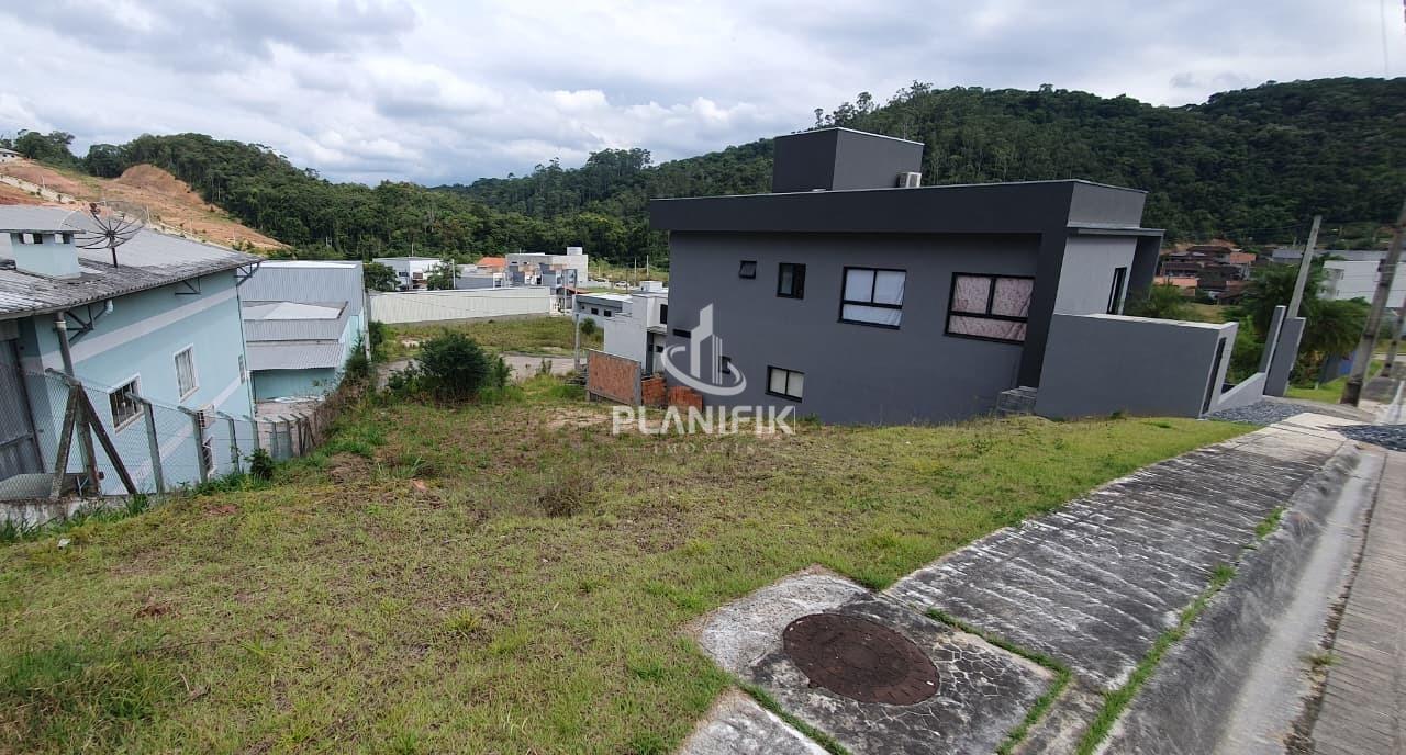 Lote/Terreno de 335m² no bairro Bateas, em Brusque | Eu Corretor
