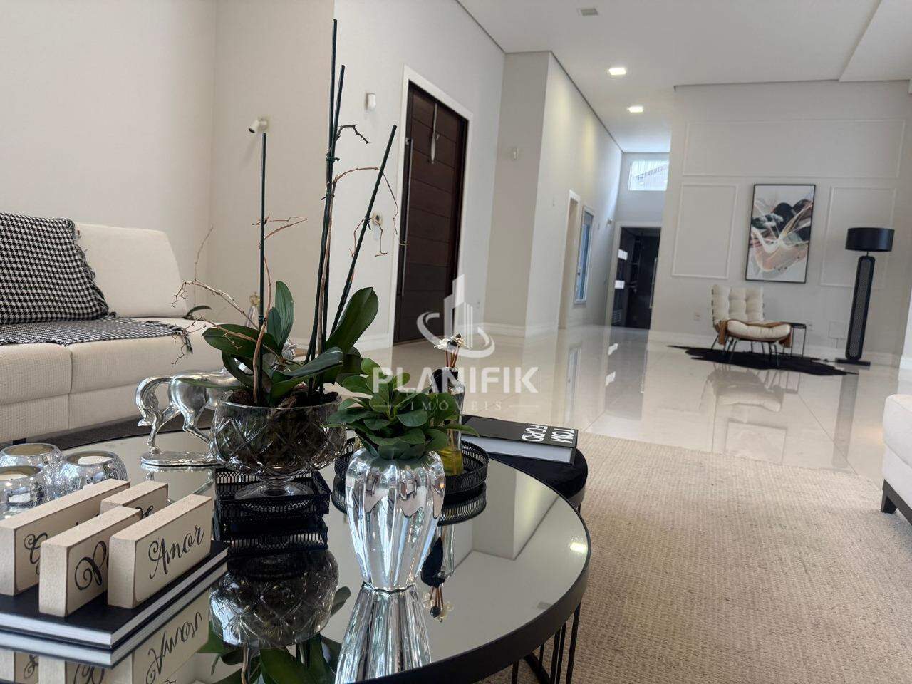 Casa de 3 quartos, 480m² no bairro Souza Cruz, em Brusque | Eu Corretor