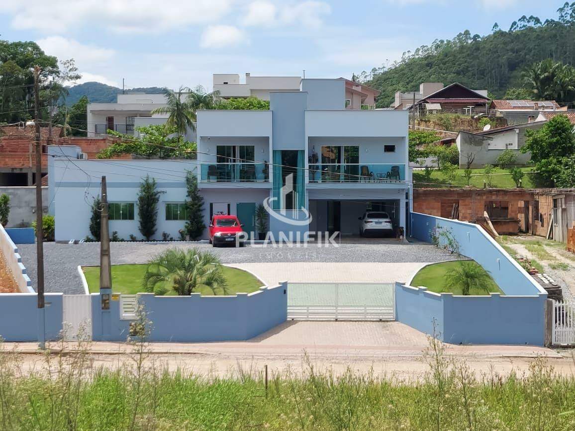 Casa de 3 quartos, 1036m² no bairro Lageado Baixo, em Guabiruba | Eu Corretor