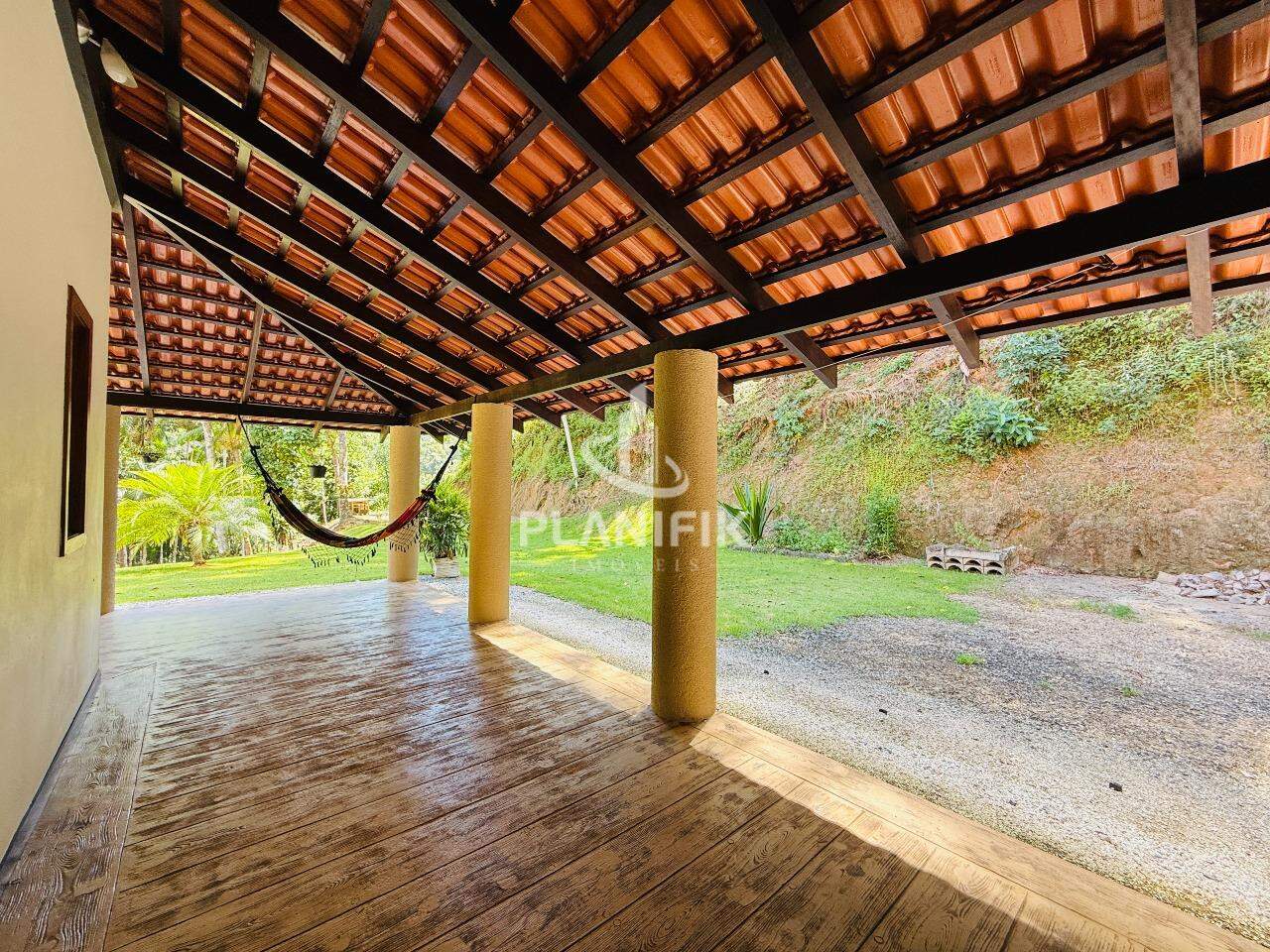 Casa de 4 quartos, 290m² no bairro Souza Cruz, em Brusque | Eu Corretor