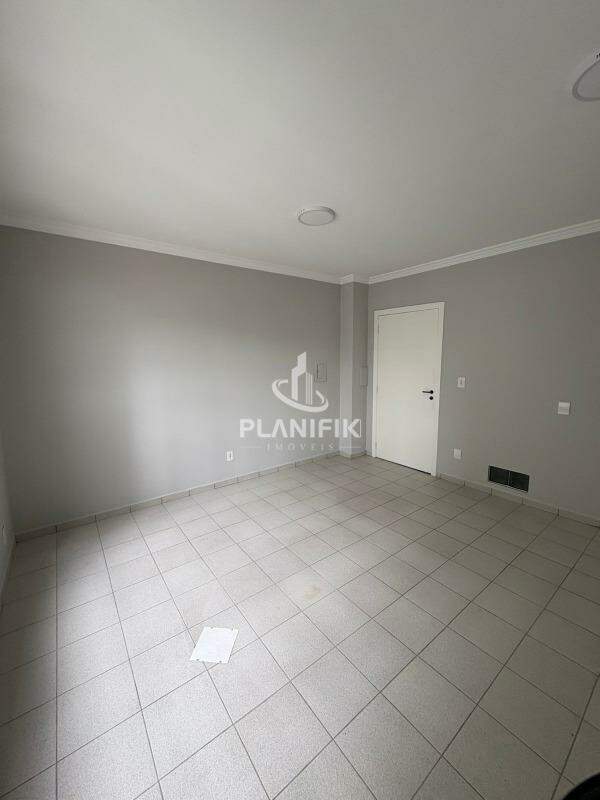 Sala Comercial de 40m² no bairro Centro I, em Brusque | Eu Corretor