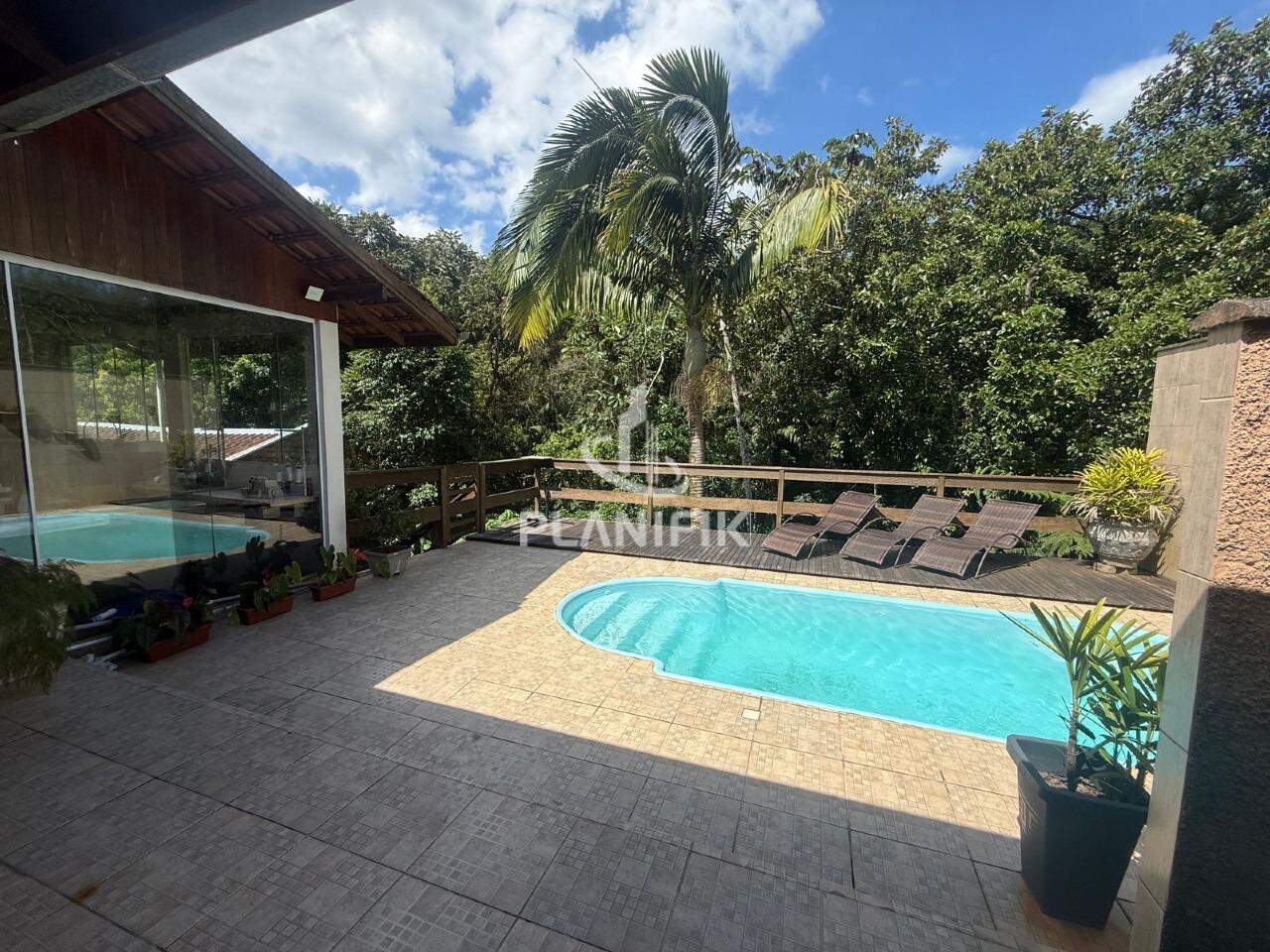 Casa de 3 quartos, 190m² no bairro Souza Cruz, em Brusque | Eu Corretor