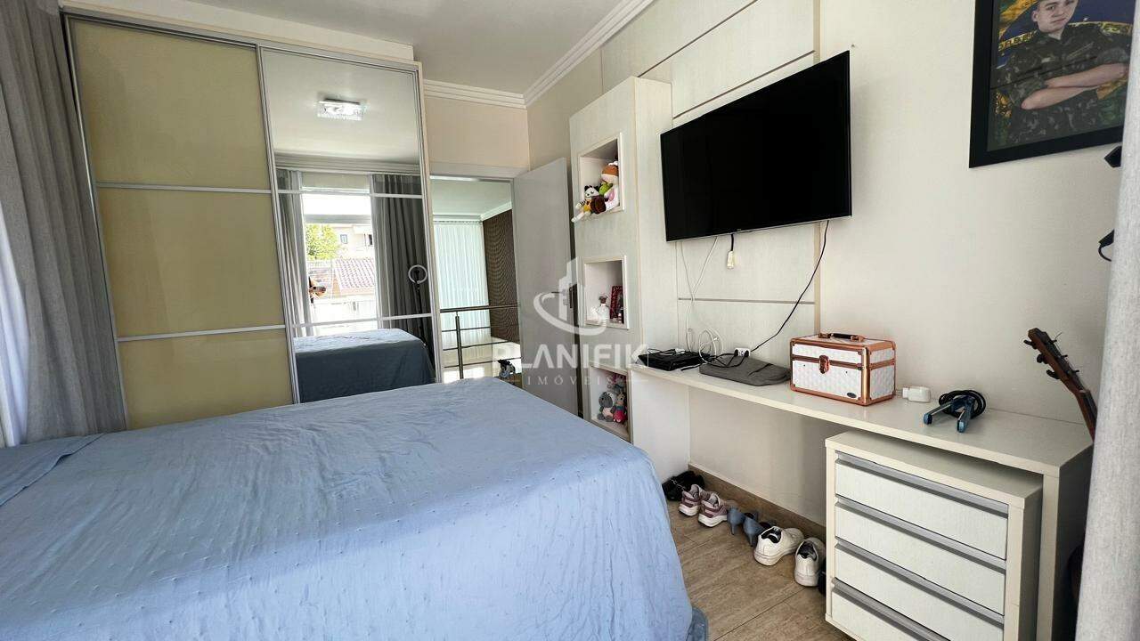 Casa de 4 quartos, 298m² no bairro Souza Cruz, em Brusque | Eu Corretor