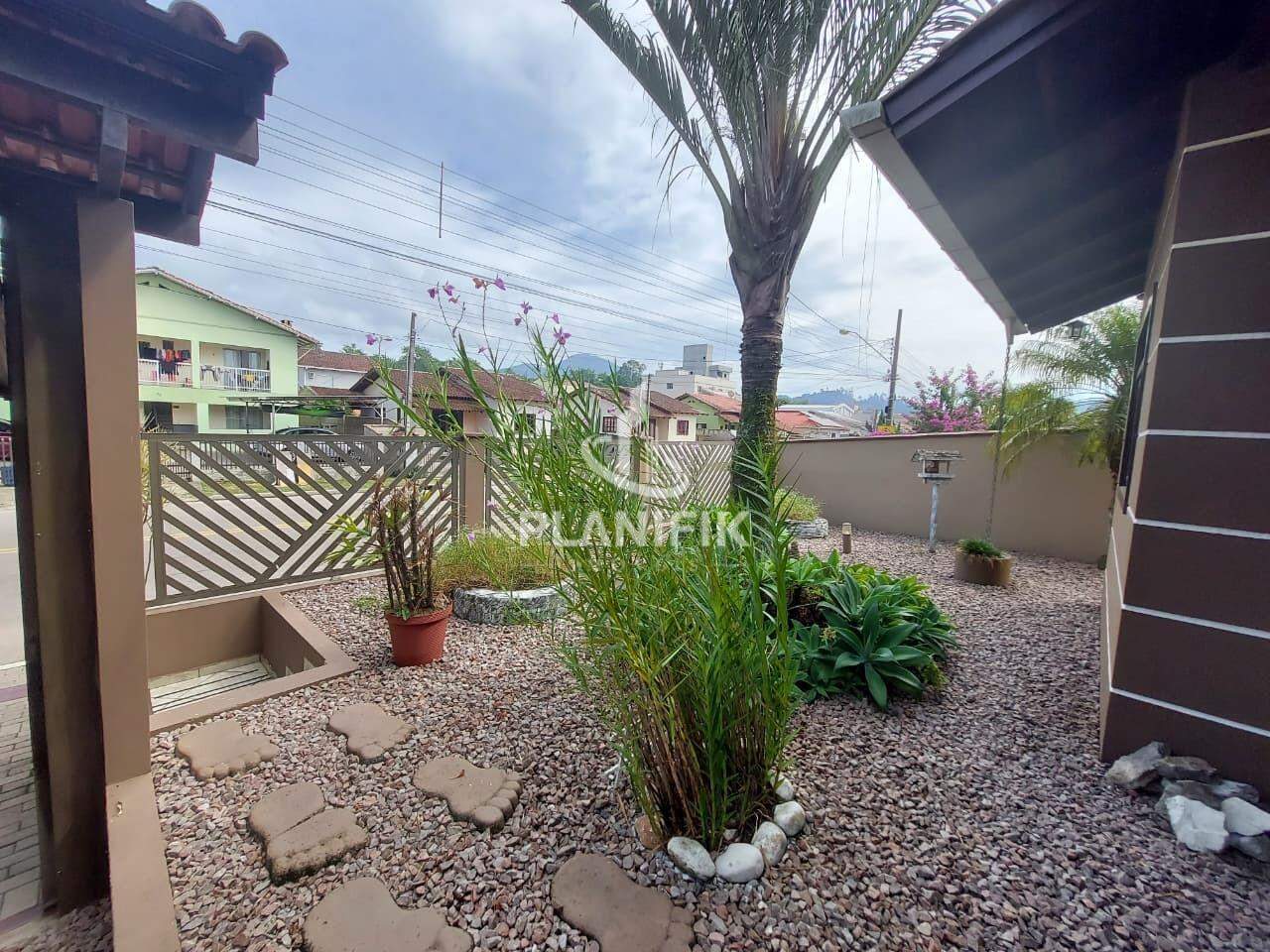 Casa de 4 quartos, 378m² no bairro Limoeiro, em Brusque | Eu Corretor
