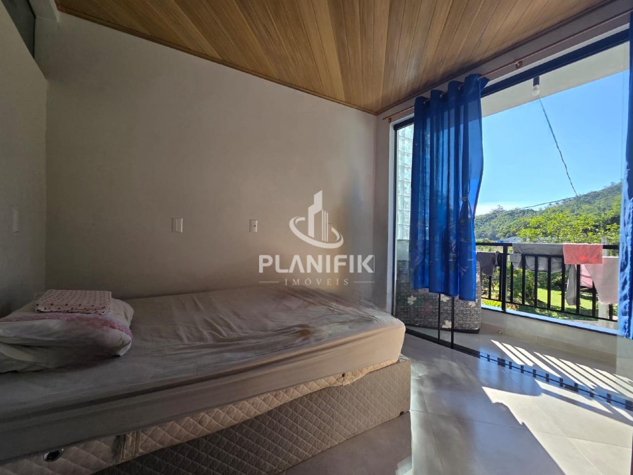 Casa de 5 quartos, 375m² no bairro Primeiro de Maio, em Brusque | Eu Corretor