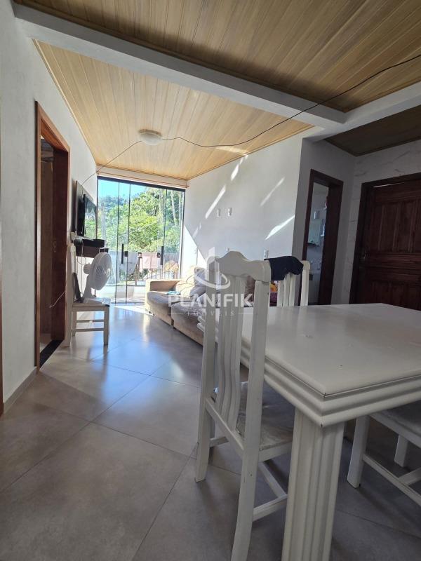 Foto com locação - Cozinha /Sala