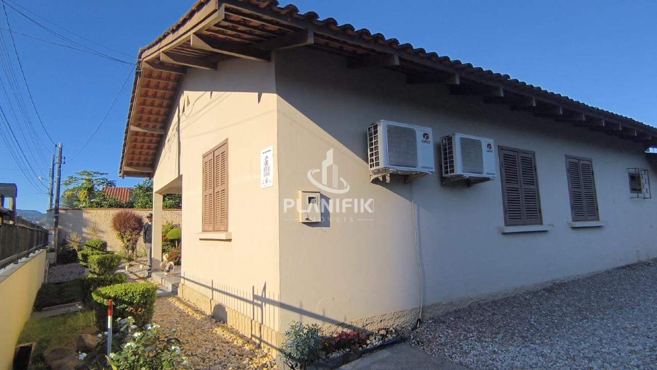 Casa de 3 quartos, 80m² no bairro Santa Terezinha, em Brusque | Eu Corretor