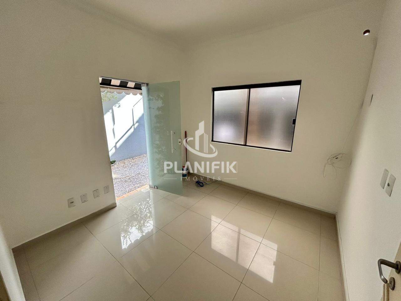 Sala Comercial de 30m² no bairro Centro I, em Brusque | Eu Corretor