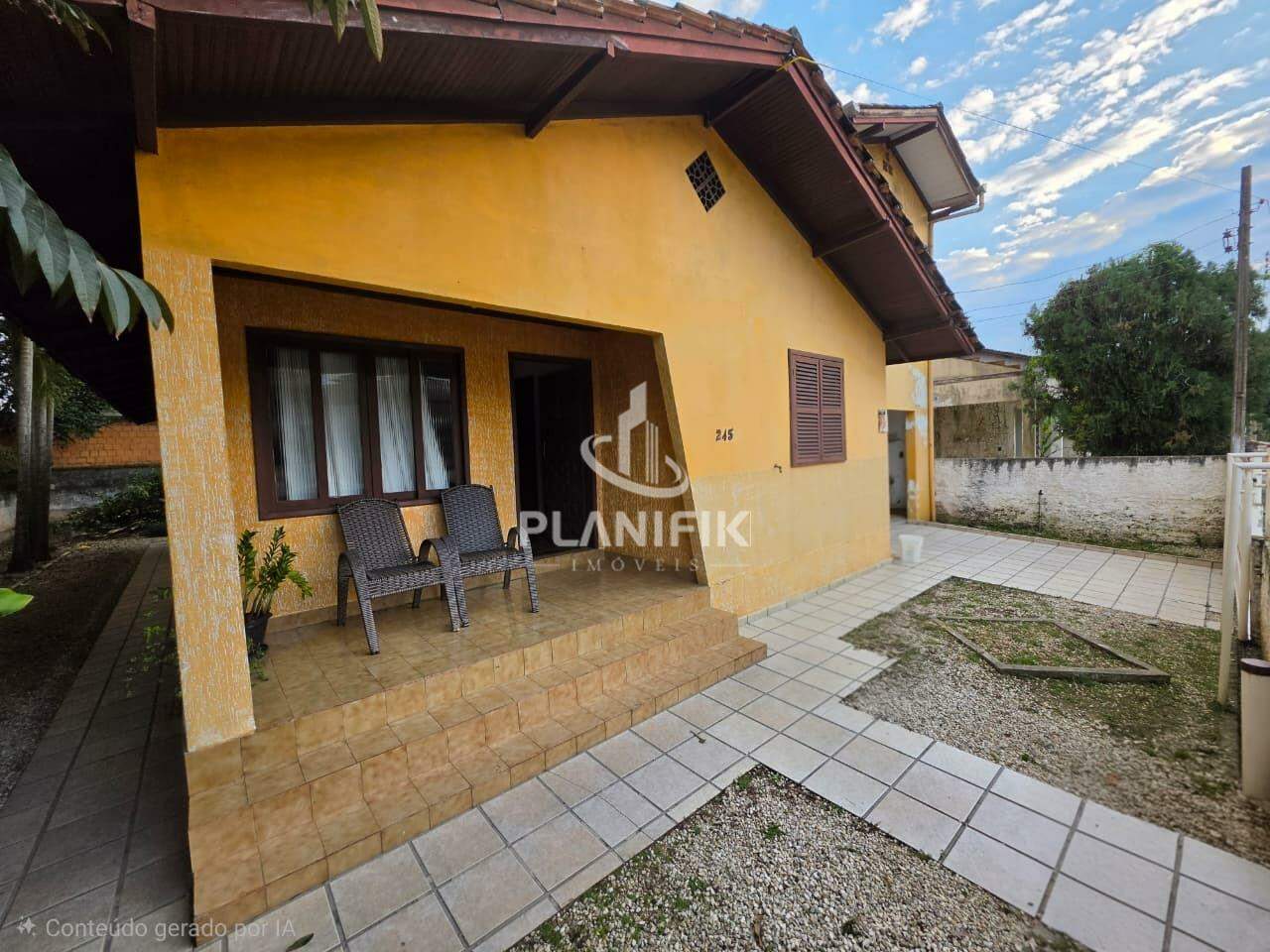 Casa de 5 quartos, 352m² no bairro Santa Terezinha, em Brusque | Eu Corretor