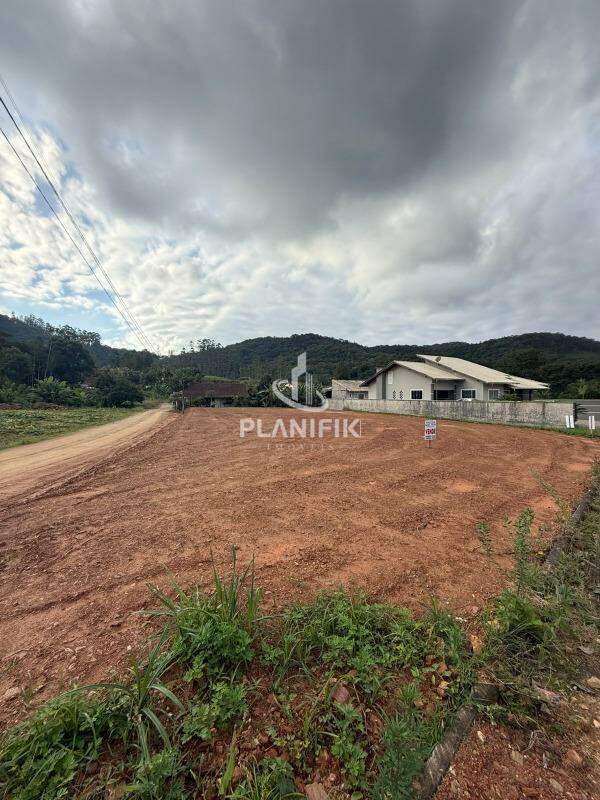 Lote/Terreno de no bairro Planície Alta, em Guabiruba | Eu Corretor