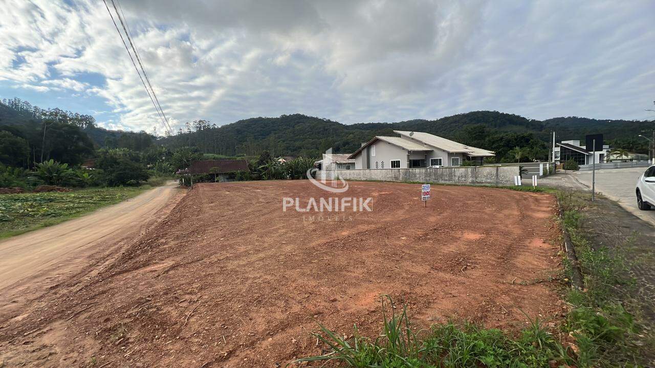 Lote/Terreno de no bairro Planície Alta, em Guabiruba | Eu Corretor