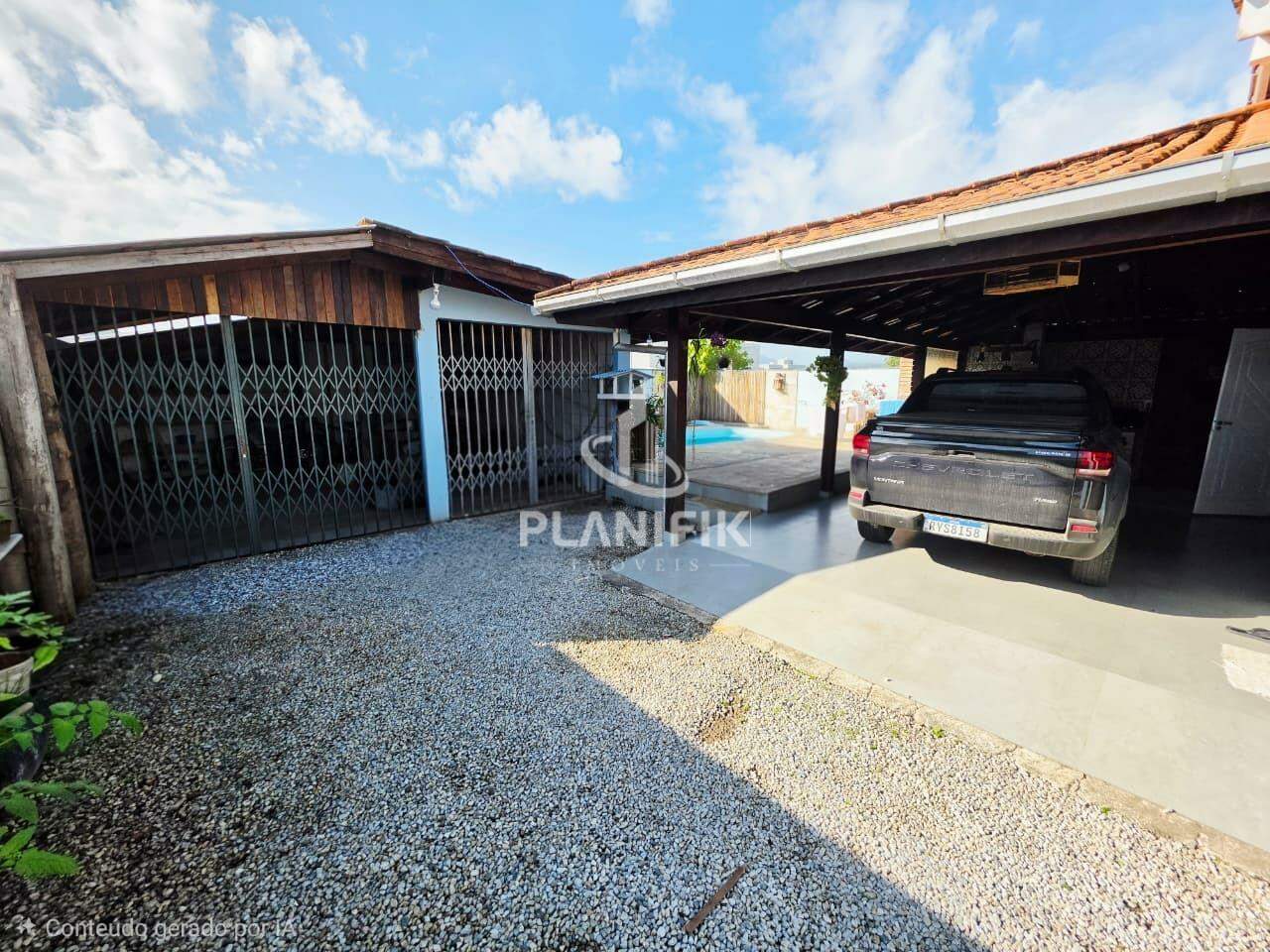 Casa de 3 quartos, 330m² no bairro Limoeiro, em Brusque | Eu Corretor