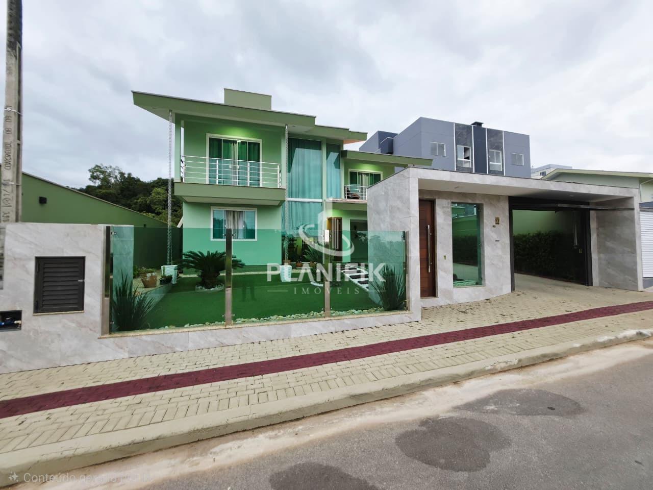 Casa de 3 quartos, 450m² no bairro Planalto, em Brusque | Eu Corretor