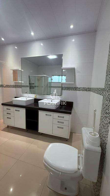 Casa de 5 quartos, 198m² no bairro Souza Cruz, em Brusque | Eu Corretor