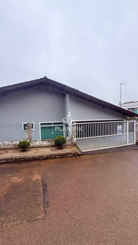 Casa de 5 quartos, 198m² no bairro Souza Cruz, em Brusque | Eu Corretor