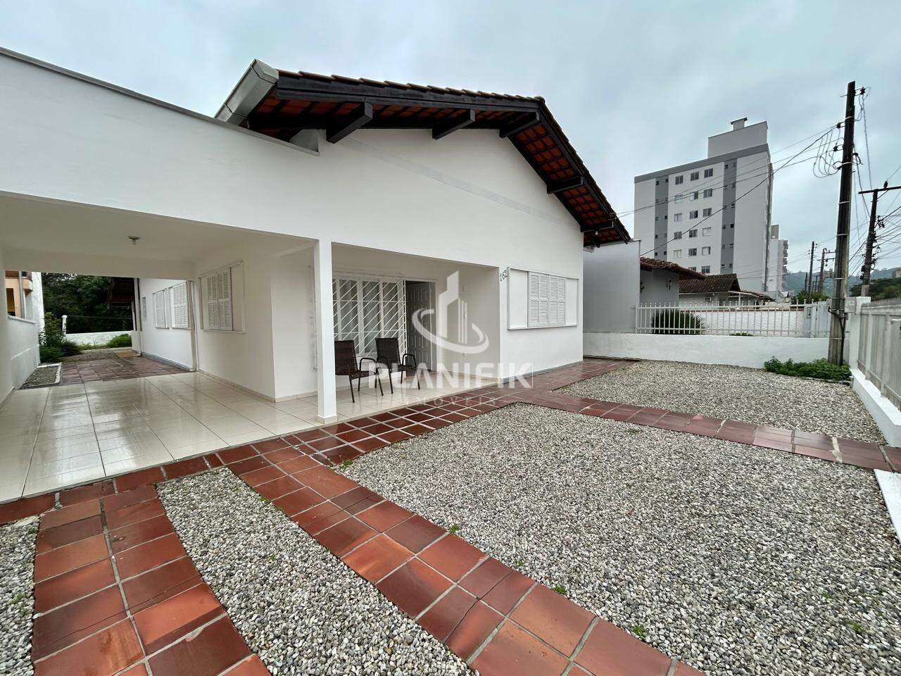 Casa de 3 quartos, 230m² no bairro Santa Rita, em Brusque | Eu Corretor