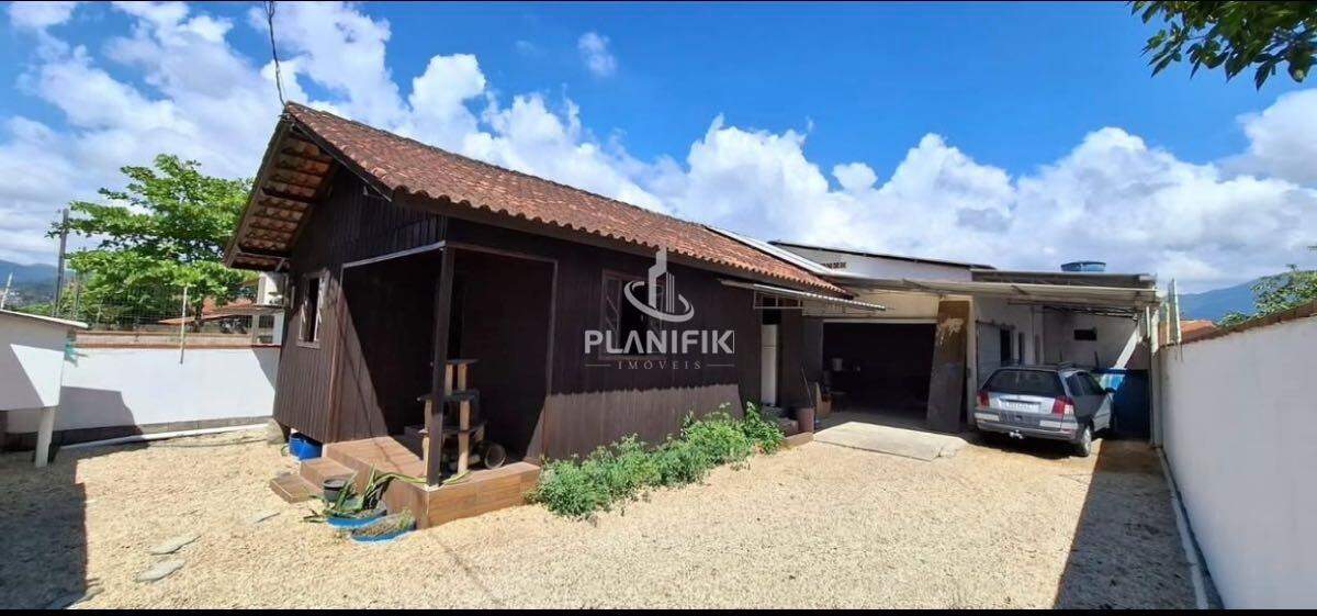 Casa de 2 quartos, 364m² no bairro 10 de junho, em Guabiruba | Eu Corretor