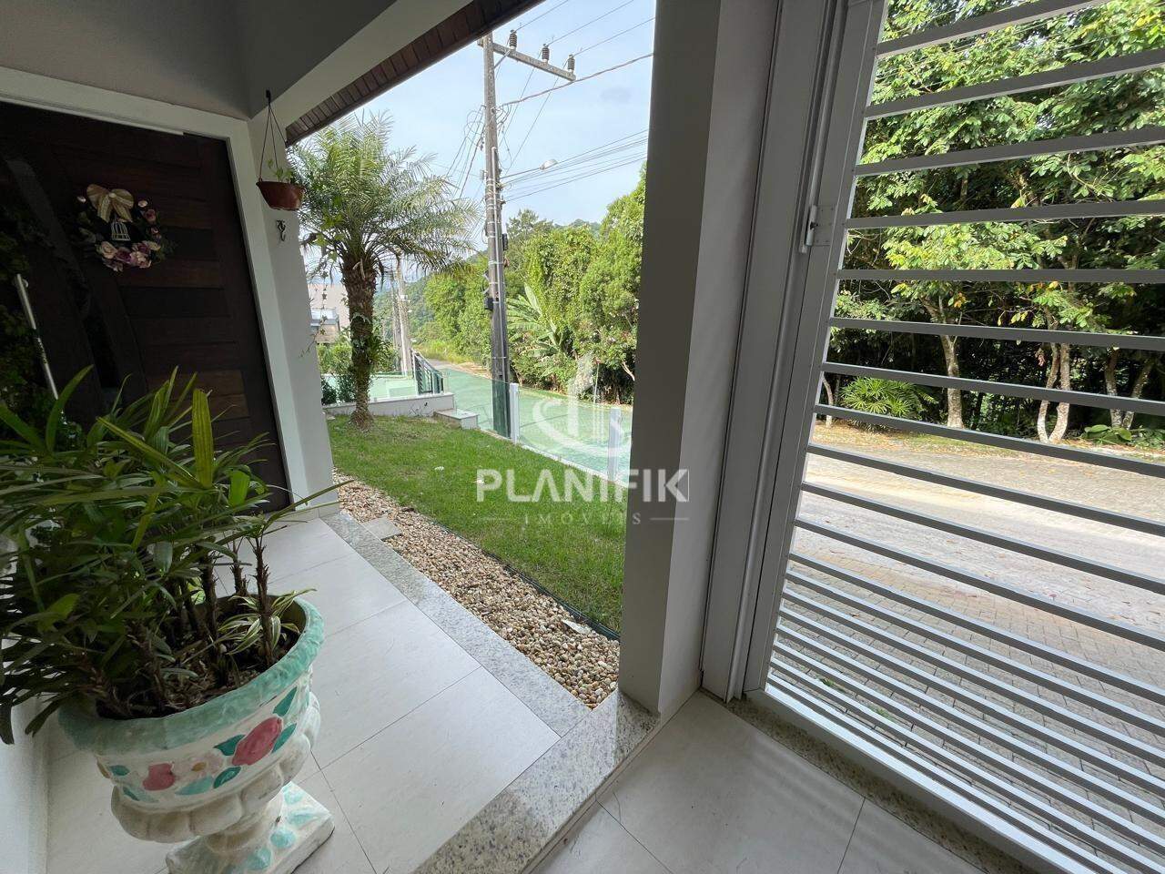 Casa de 3 quartos, 398m² no bairro São Pedro, em Brusque | Eu Corretor