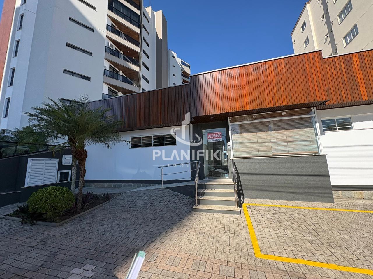 Sala Comercial de 250m² no bairro Centro I, em Brusque | Eu Corretor