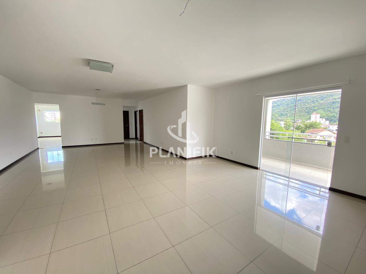 Apartamento de 3 quartos, 217m² no bairro Jardim Maluche, em Brusque | Eu Corretor