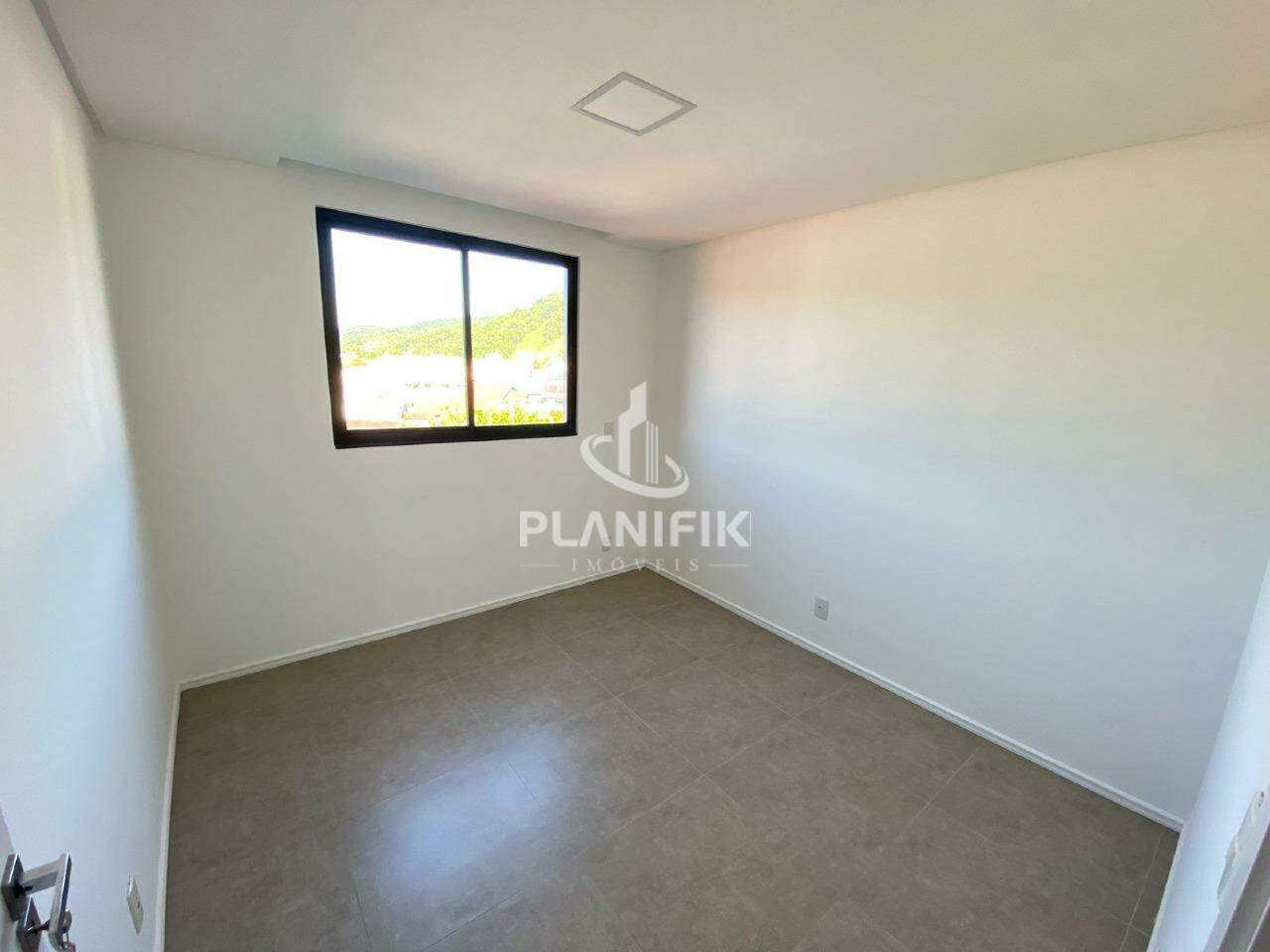 QUARTO 03
