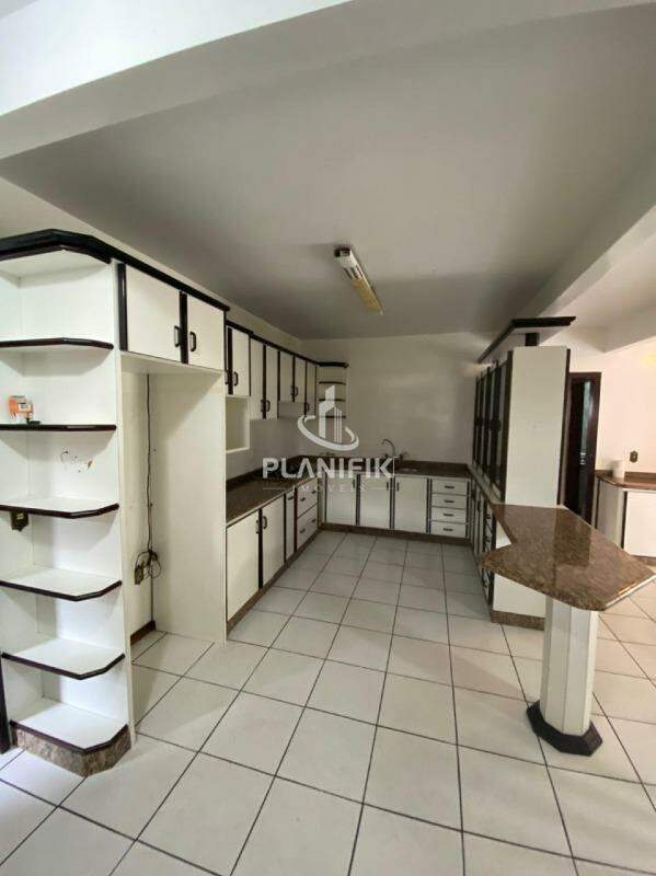 Casa de 5 quartos, 400m² no bairro São Pedro, em Brusque | Eu Corretor
