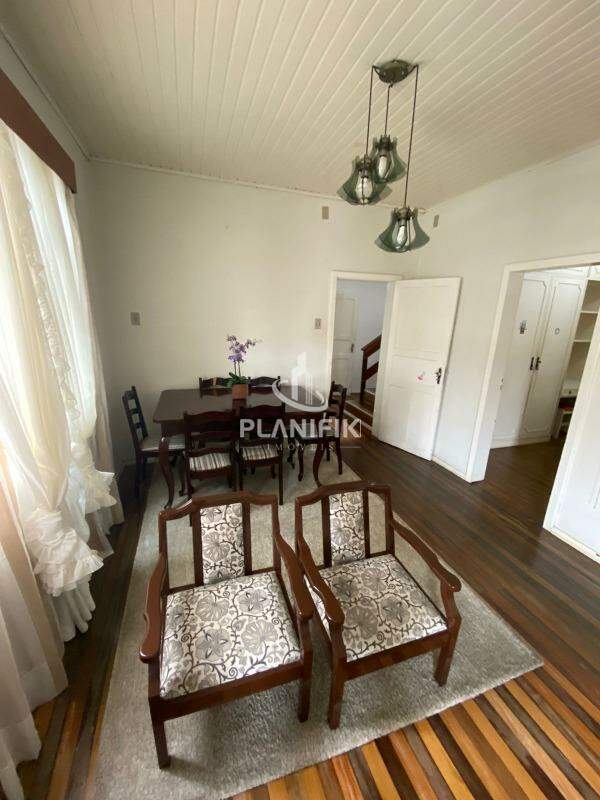 Casa de 4 quartos, 210m² no bairro Centro I, em Brusque | Eu Corretor