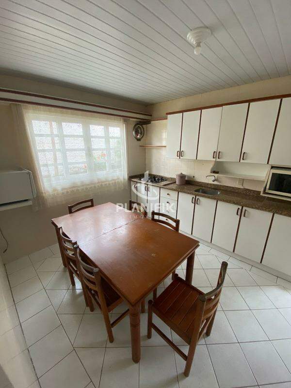 Casa de 4 quartos, 210m² no bairro Centro I, em Brusque | Eu Corretor
