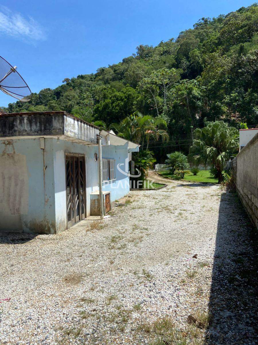 Casa de 3 quartos, 1700m² no bairro Poço Fundo, em Brusque | Eu Corretor