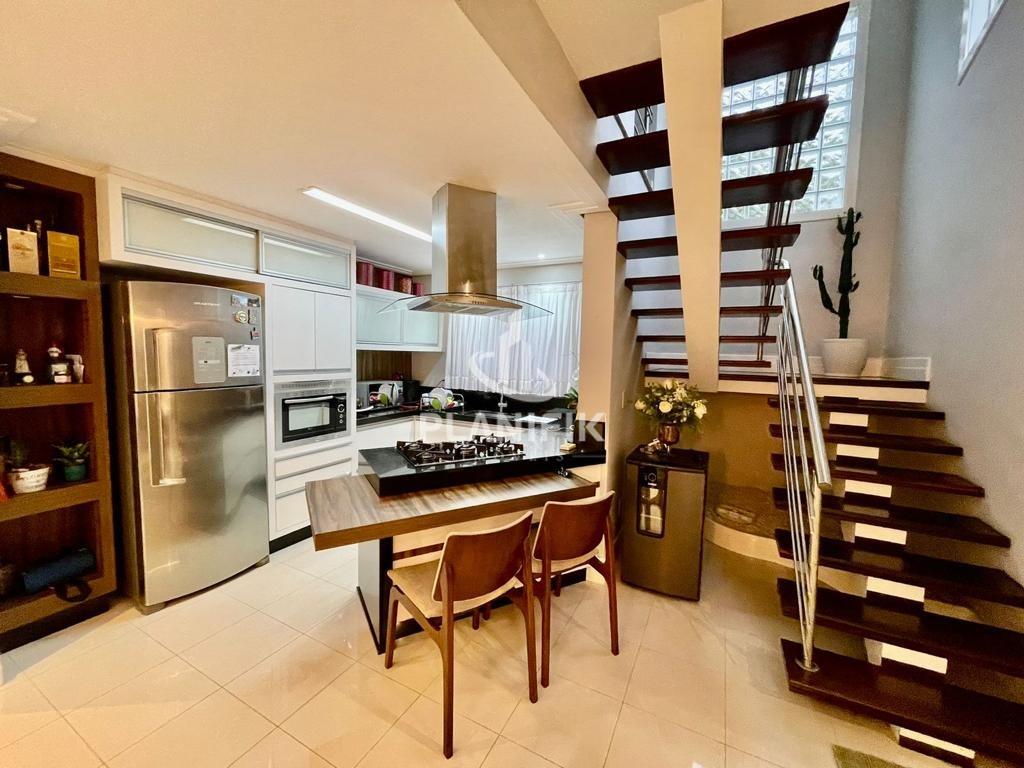 Casa de 3 quartos, 218m² no bairro Paquetá, em Brusque | Eu Corretor