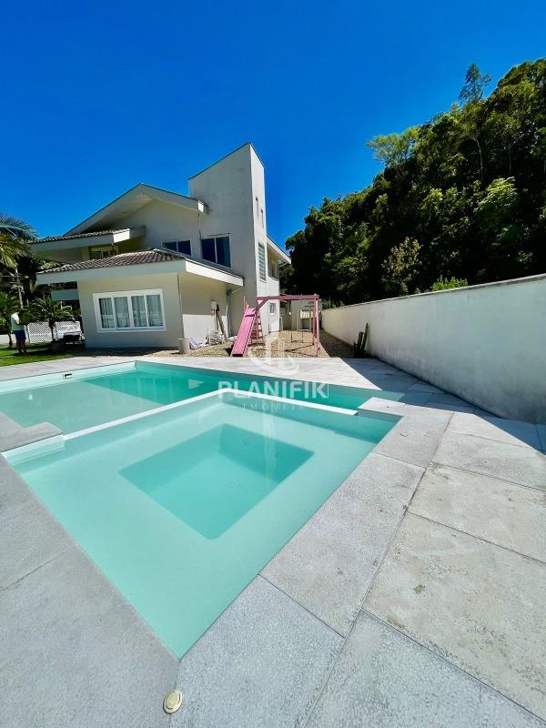 Casa de 3 quartos, 218m² no bairro Paquetá, em Brusque | Eu Corretor