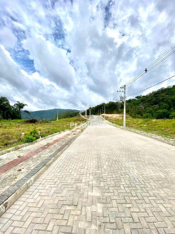 Lote/Terreno de no bairro POMERANIA, em Guabiruba | Eu Corretor