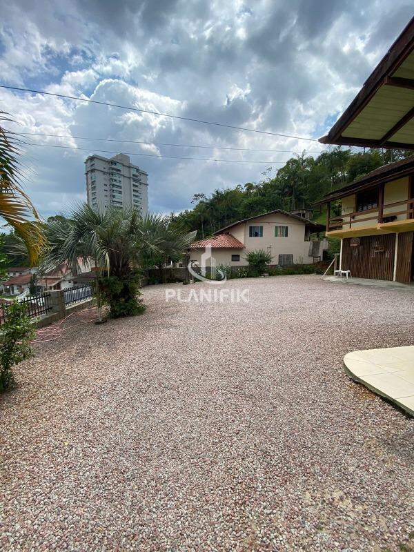 Lote/Terreno de 6 quartos, 2380m² no bairro Santa Rita, em Brusque | Eu Corretor