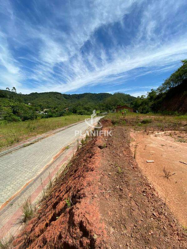 Lote/Terreno de no bairro Lageado Baixo, em Guabiruba | Eu Corretor