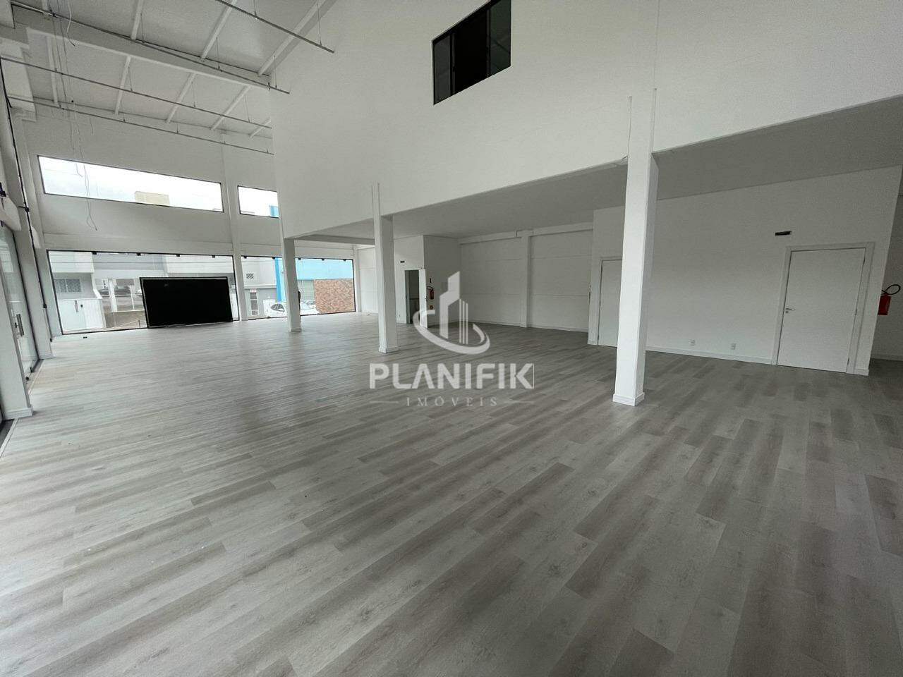 Galpão / Depósito / Armazém de 380m² no bairro Centro I, em Brusque | Eu Corretor