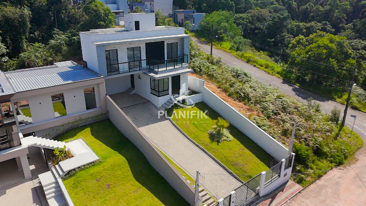 Casa de 3 quartos, 153m² no bairro Primeiro de Maio, em Brusque | Eu Corretor