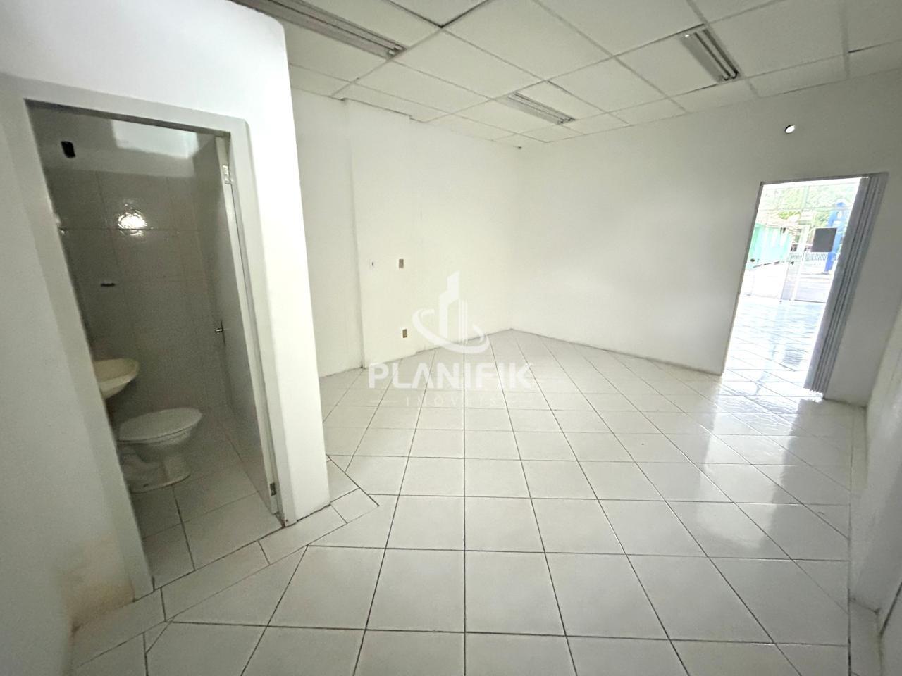 Sala Comercial de 2 quartos, 60m² no bairro Centro, em Guabiruba | Eu Corretor