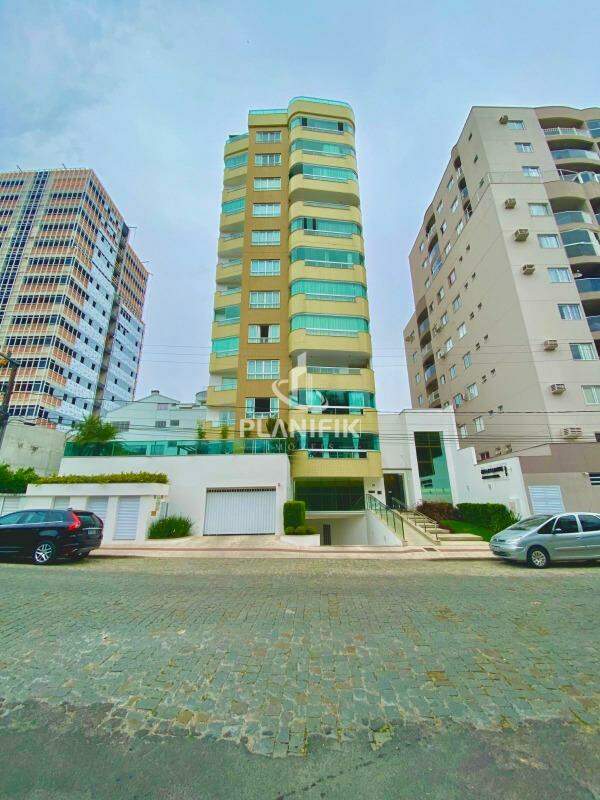 Apartamento de 3 quartos, 175m² no bairro Centro I, em Brusque | Eu Corretor